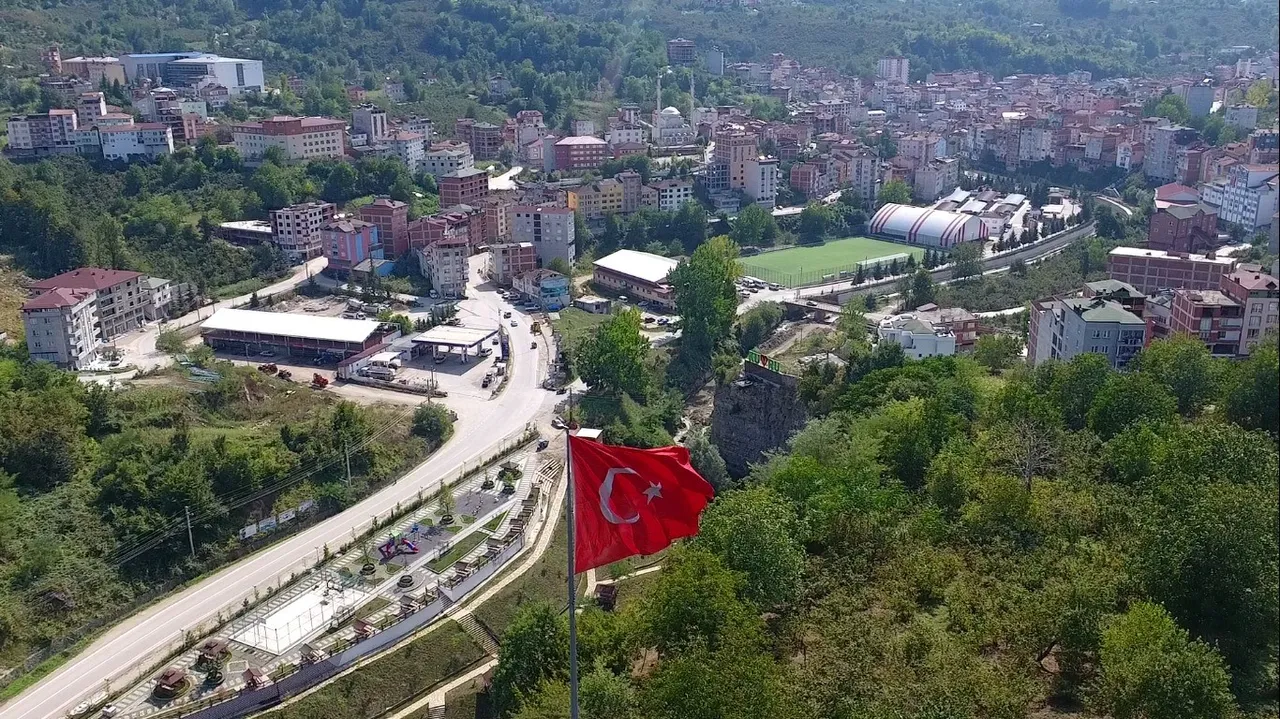 Kumru Belediyesi’nden eşi görülmemiş teşvik! 10 çocuk yapana sıfır araç, 8 çocuk yapan iş… Sadece iki şartı var