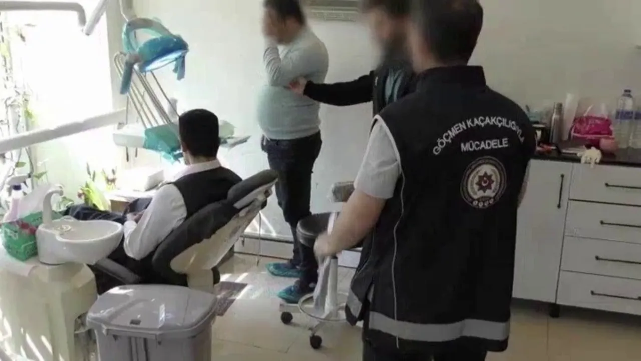 Sahte doktor çetesi çökertildi! Evleri hastaneye çevirmişler