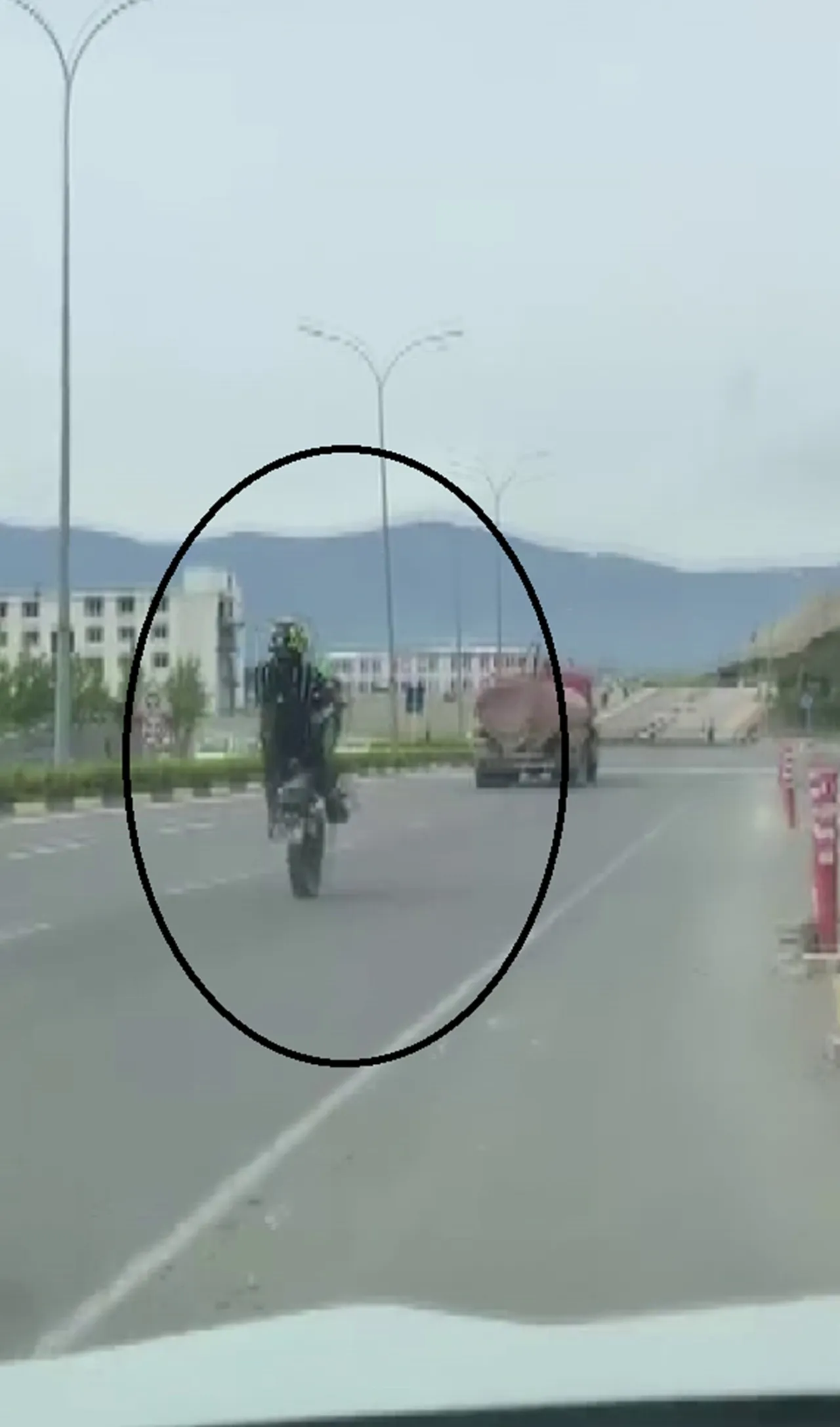 8 saniyelik şov için on binlerce lirasından oldu!