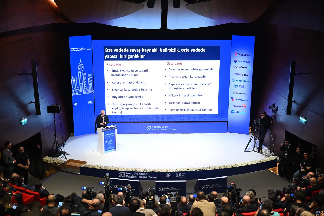 Ekonomide yol haritası net! Bakan Şimşek'ten 'küresel risk'lere ilişkin açıklama