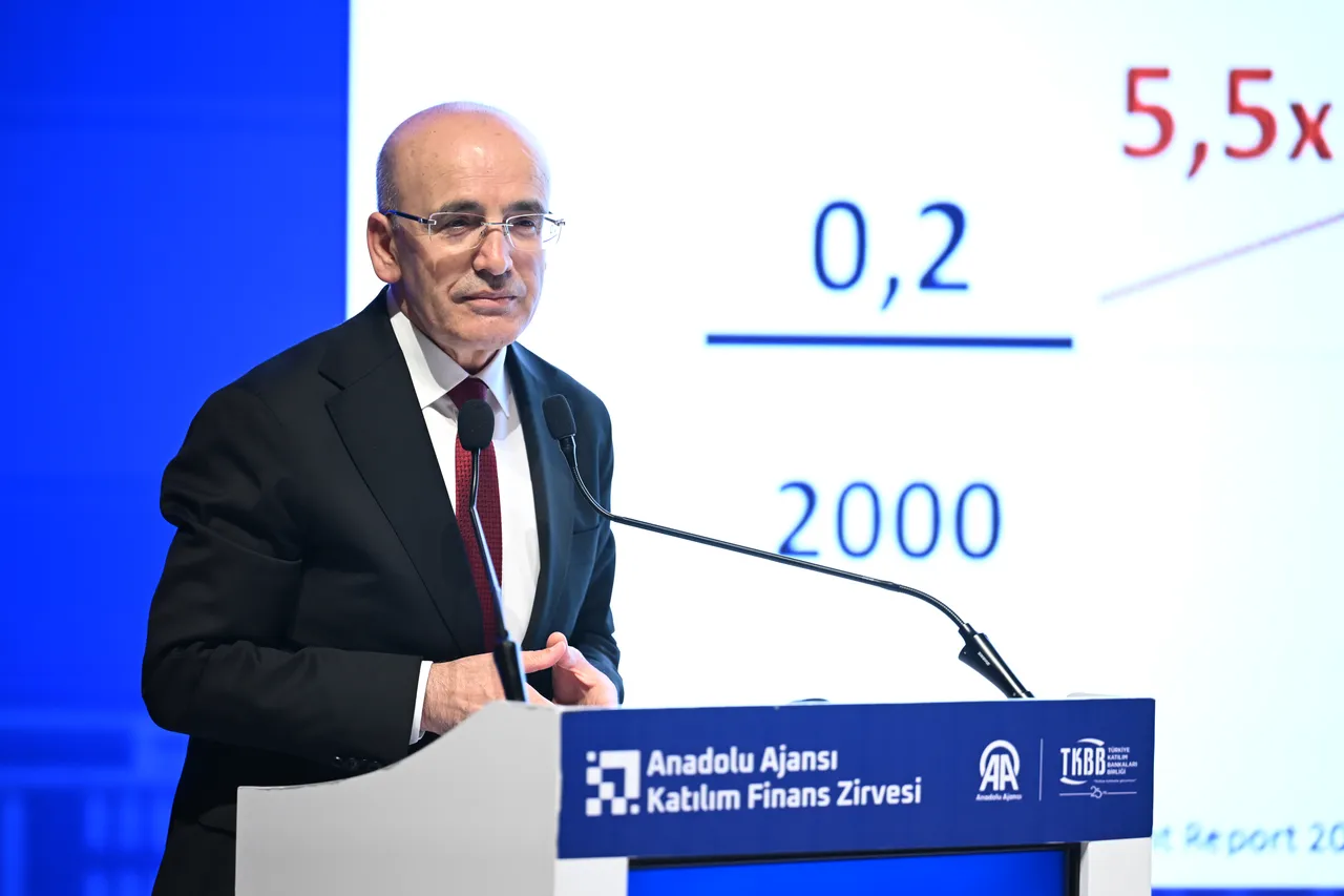 Ekonomide yol haritası net! Bakan Şimşek'ten 'küresel risk'lere ilişkin açıklama