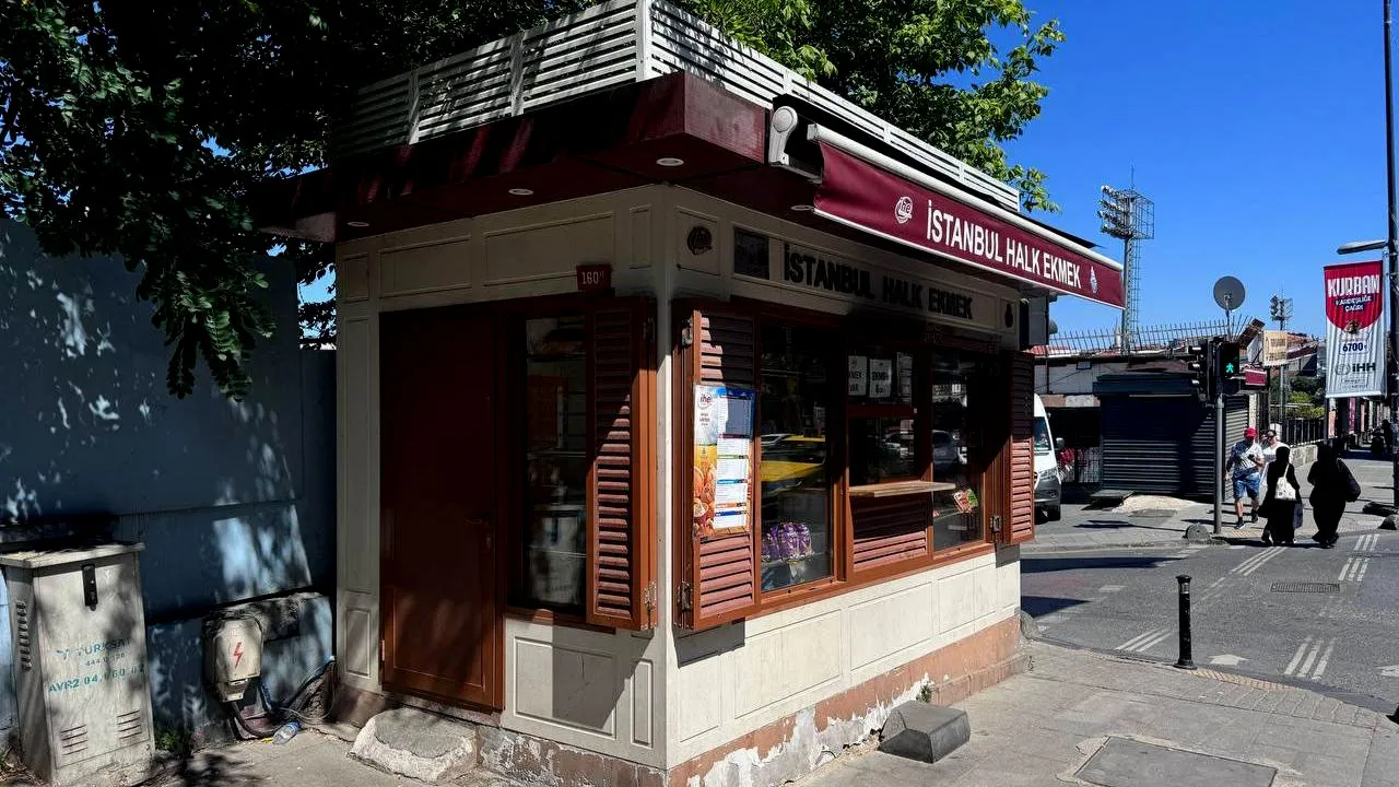 Halk ekmek satışları dibe vurdu! 2022'den itibaren yarı yarıya düştü