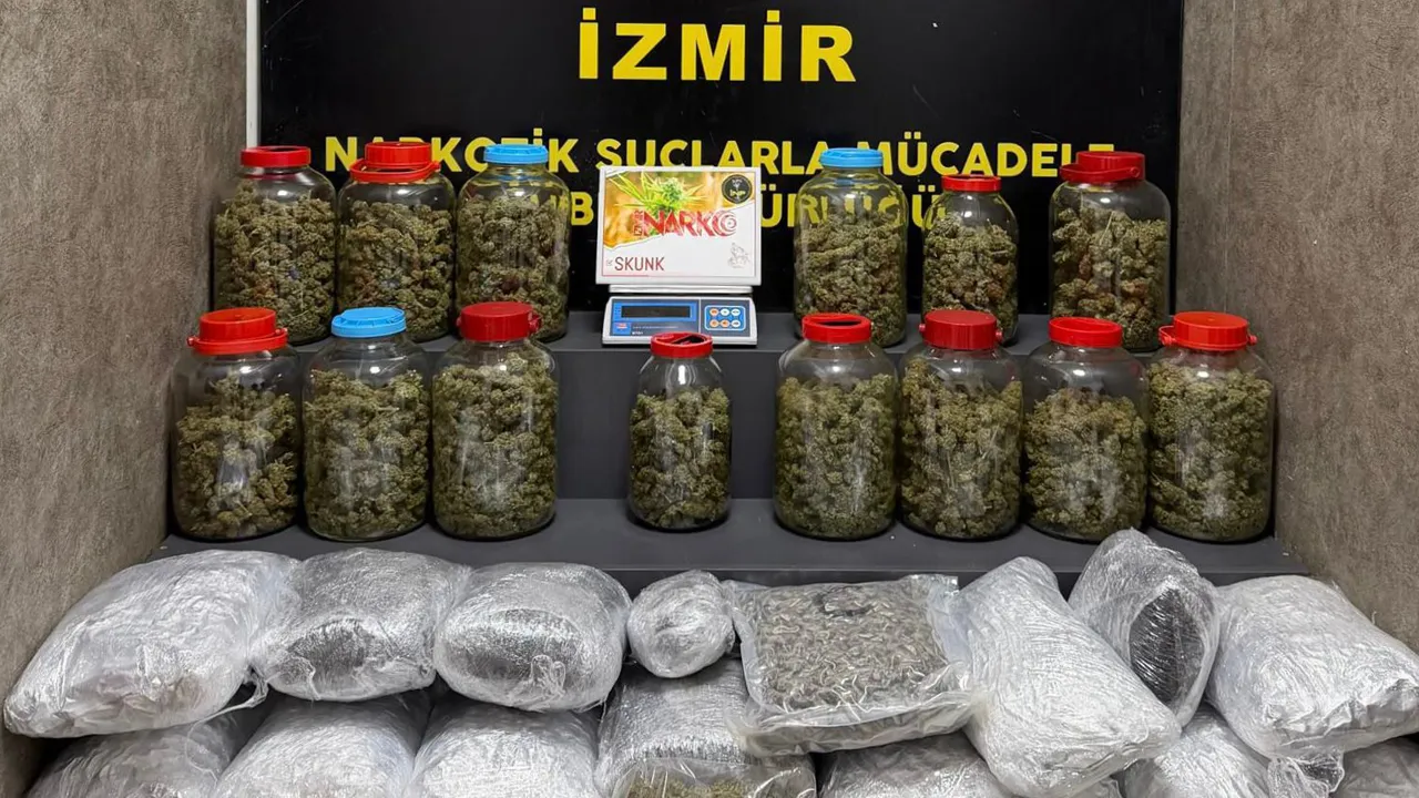 İzmir'de uyuşturucu operasyonu! 4 kişi tutuklandı