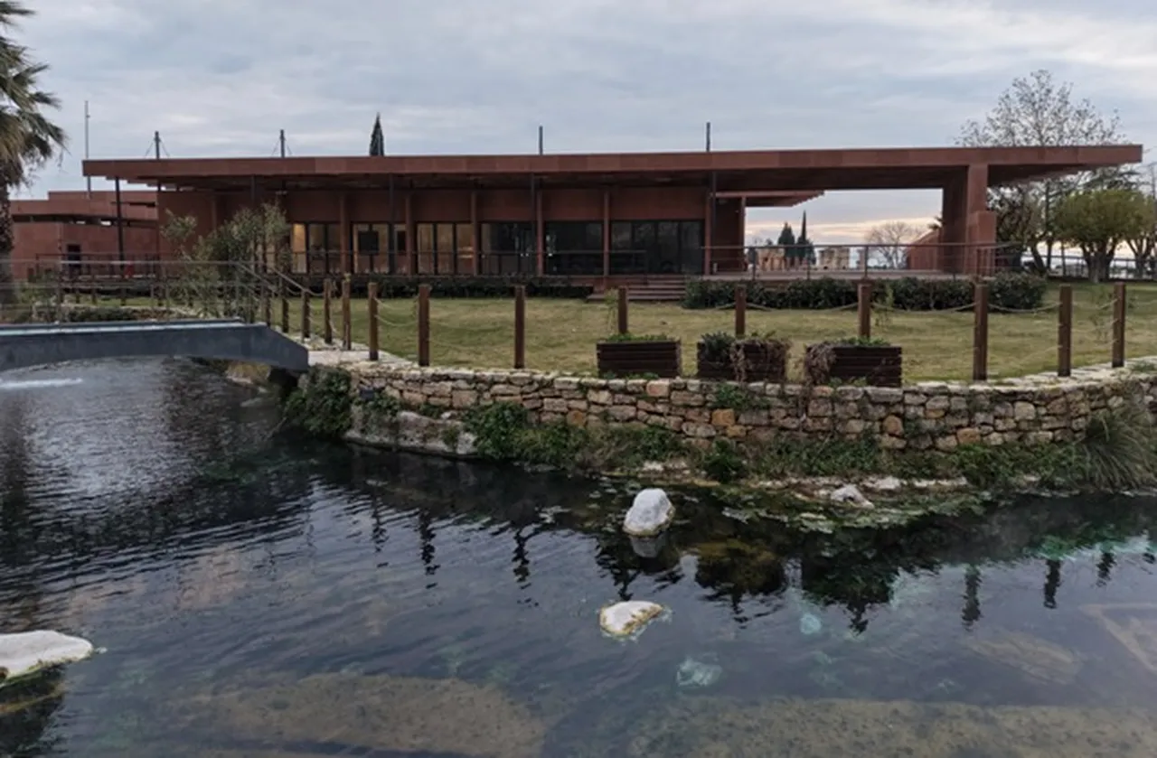 Pamukkale’nin yanında antik kente yeni düzen! Hierapolis’te karşılama merkezleri tamamlandı