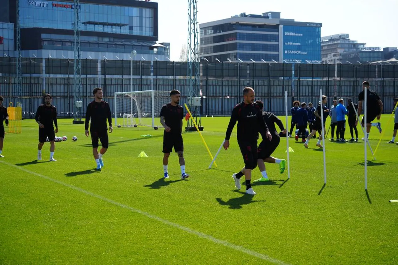 Samsunspor, Süper Lig'de bitime 2 hafta kala 48 puanla 7'nci sırada yer alıyor.