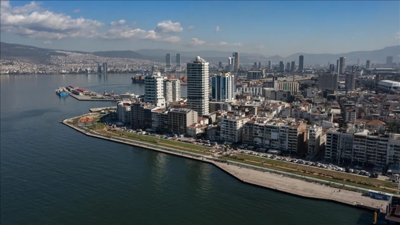 İZMİR