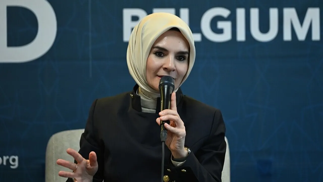 Yüzlerce sözleşmeli personel alınacak! Bakanlık ilanı duyurdu: KPSS puan türü ve tarihi açıklandı