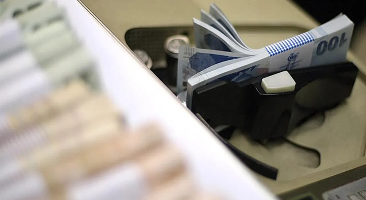 Esnaftan Meclis'e telefon ve mesaj yağdı: MHP borç yapılandırması istedi