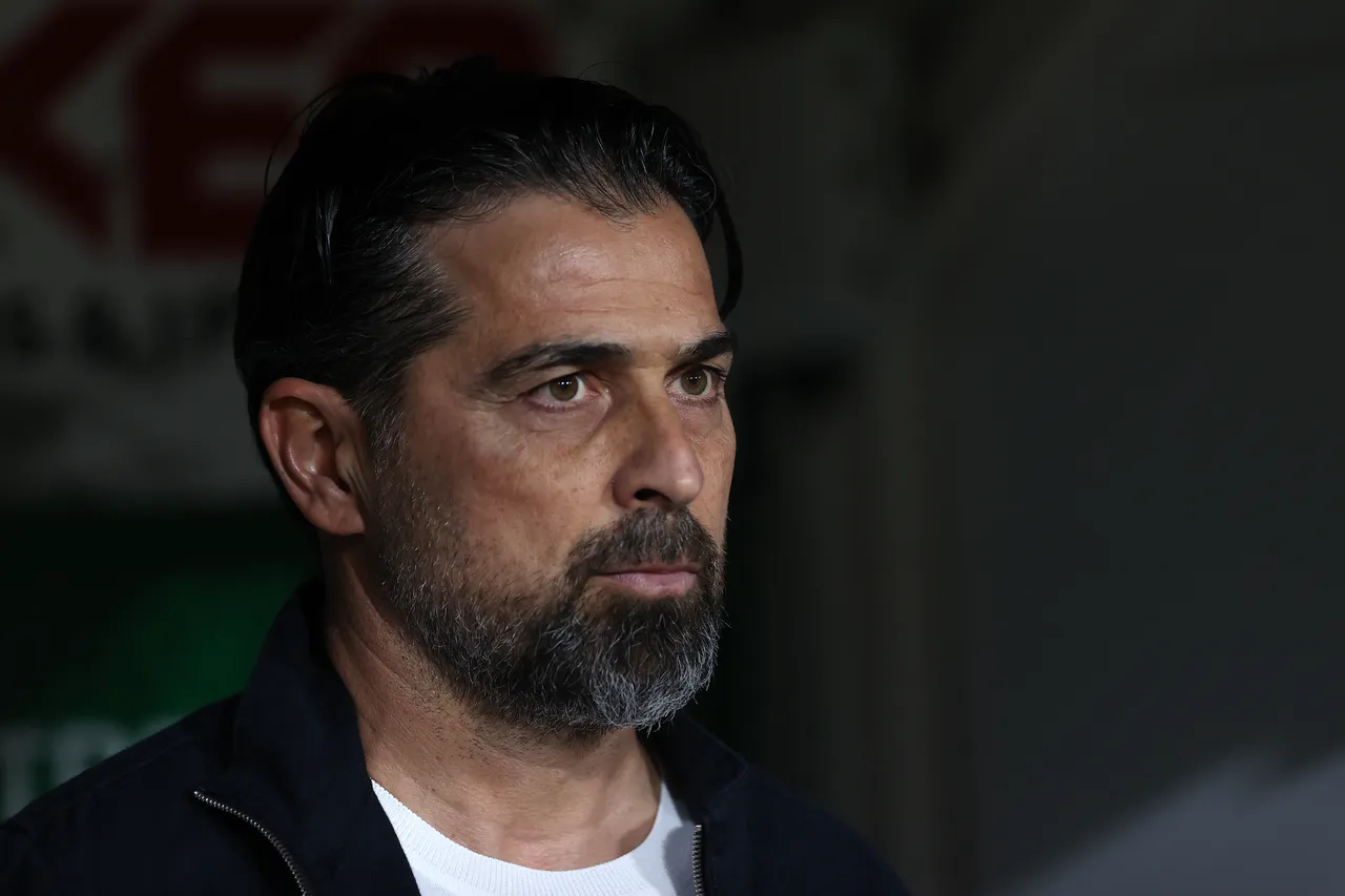 İlhan Palut yönetimindeki Konyaspor, Süper Lig'de 40 puanla 9'uncu sırada yer alıyor.