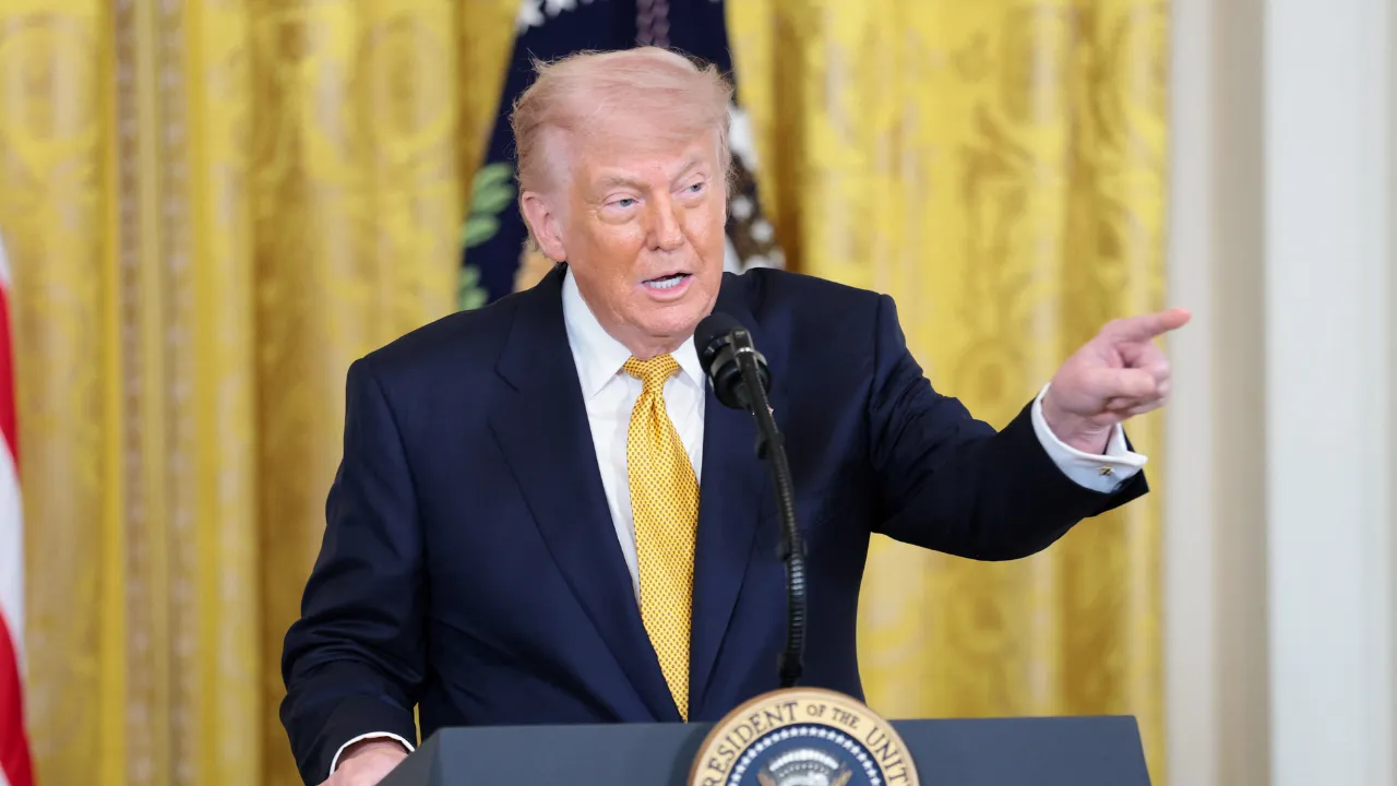 Trump'tan İran'a sert uyarı: Anlaşma imzalanmazsa çok acı çekecekler