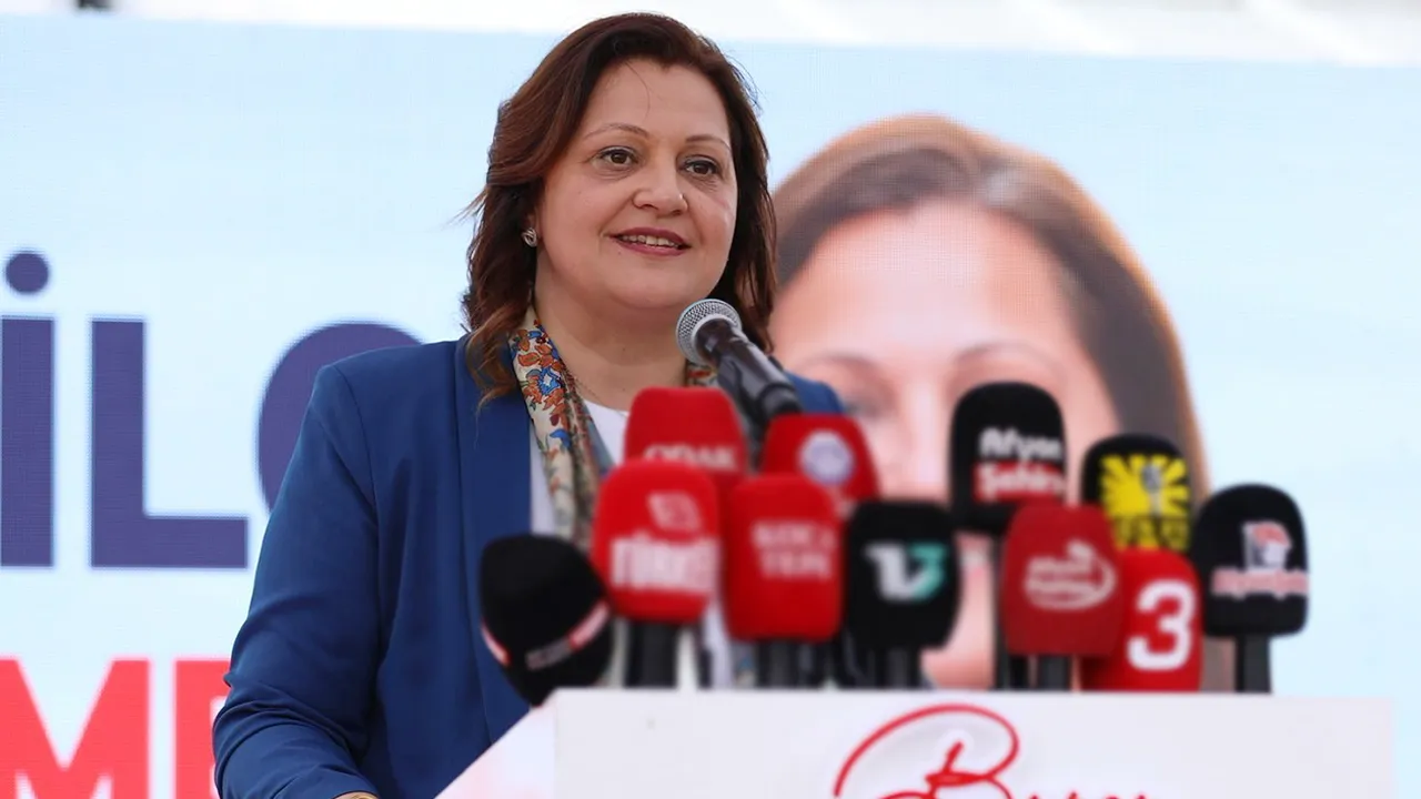 AK Parti'den Burcu Köksal açıklaması! Çarşamba gününü işaret etti