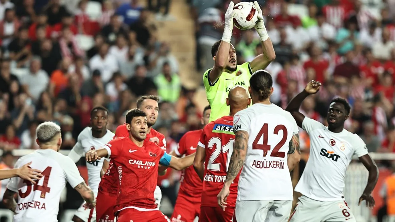 Galatasaray Antalyasporu yenerse şampiyon mu olacak?