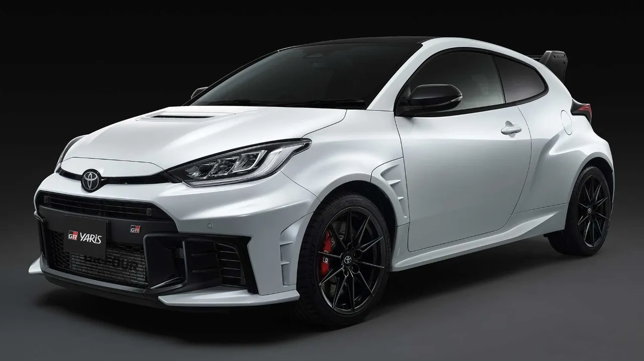GR Yaris Türkiye'ye geliyor: Rallilerden yollara