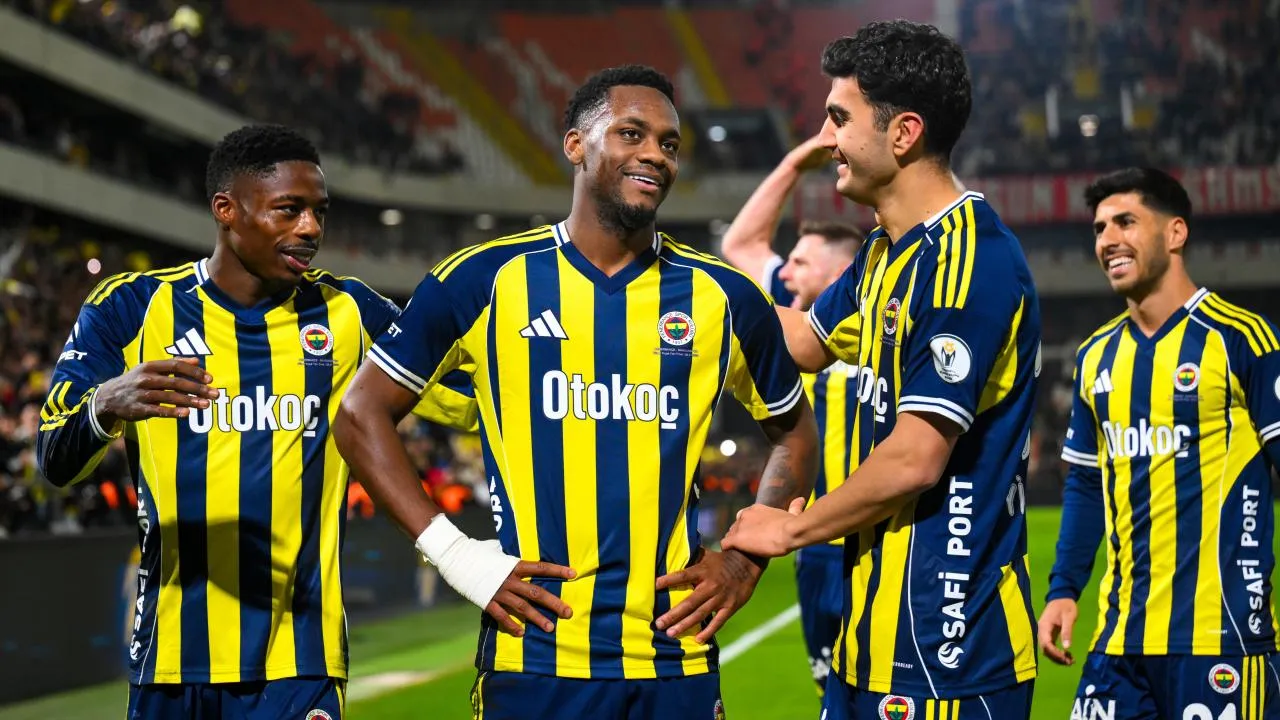 İşte Fenerbahçe'nin şampiyonluk ihtimali! Galatasaray yenilirse ne olur, Fenerbahçe şampiyon olabilir mi?