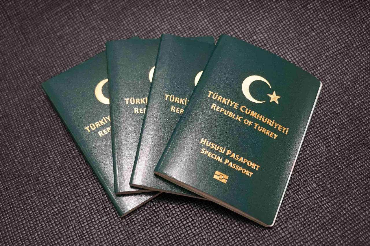 Kanun teklifi mecliste! Özel okul öğretmenlerine yeşil pasaport verilecek mi, kimler yeşil pasaport alabilir?