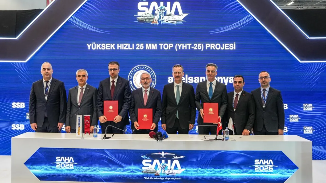 SAHA 2026’ya damga vuran anlaşma! Yüksek hızlı 25 mm top için imzalar atıldı