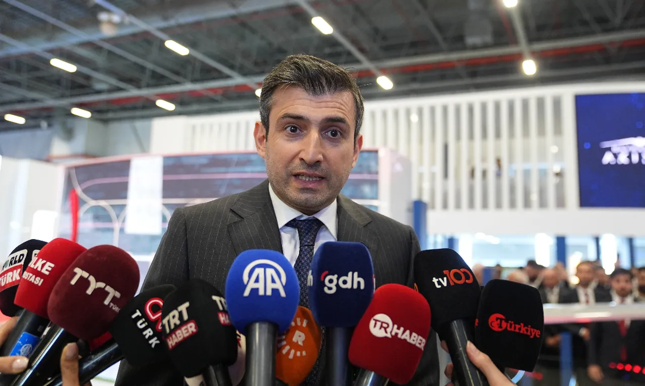 Selçuk Bayraktar'dan 'Teknolojik Dayanışma İttifakı' çağrısı: Gücümüzü birleştirmek zorundayız