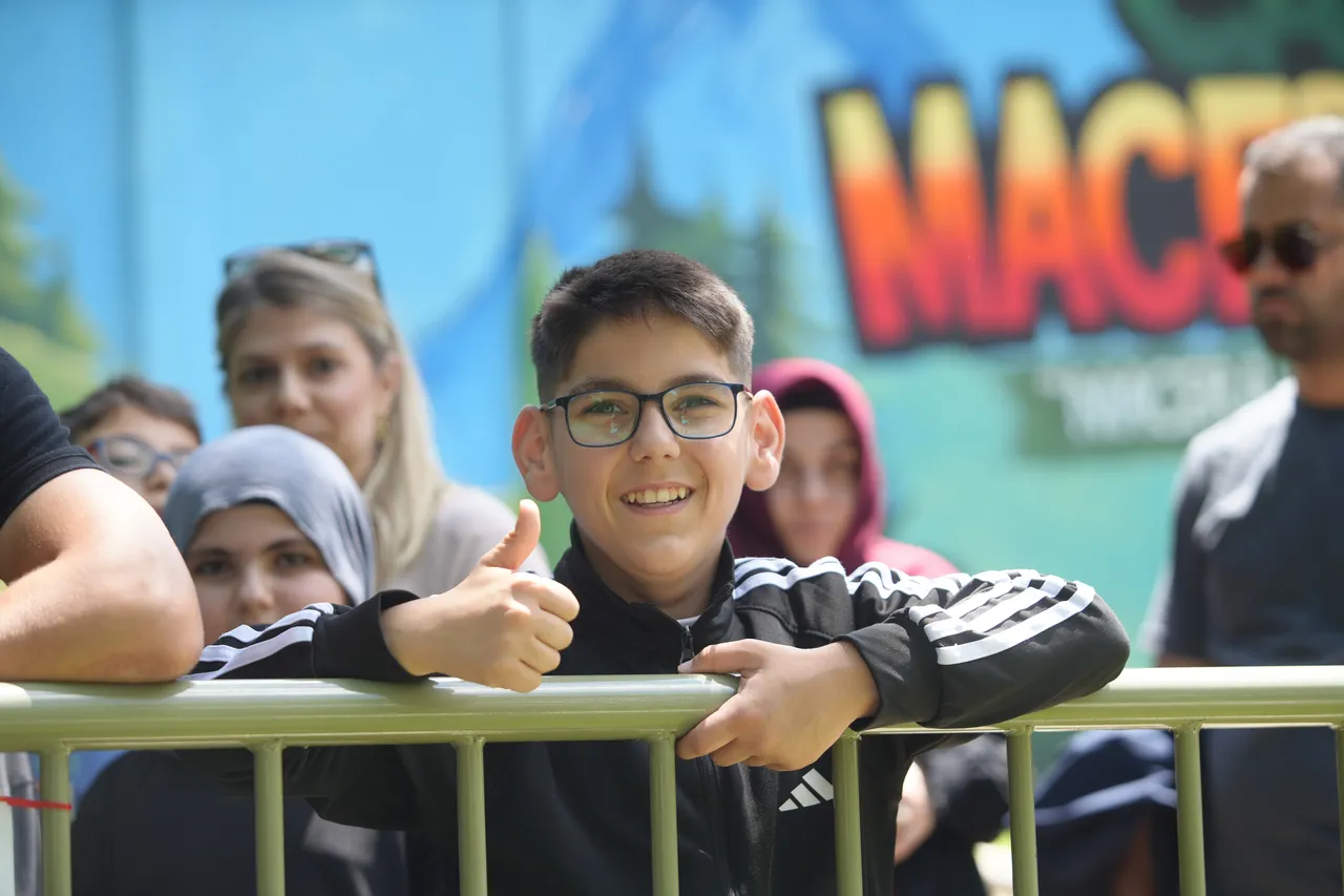 5 yaşında 90 kiloydu! 11 yaşında bambaşka birine dönüştü