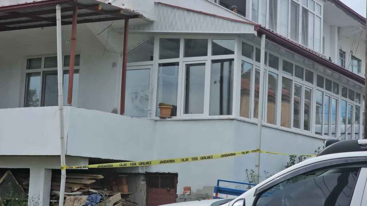 ‘Bıçaklandı’ ihbarının arkasından korkunç gerçek ortaya çıktı! Her şeyi itiraf etti