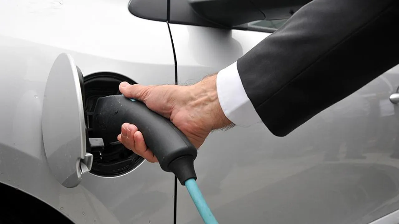 Elektrikli otomobil alınır mı? 2026'da elektrikli araç sahibi olmanın avantajları ve dezavantajları