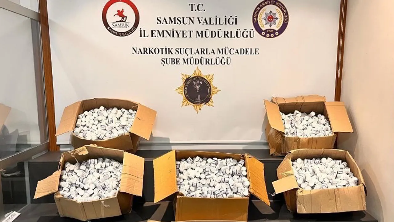 Samsun'da büyük operasyon: 225 bin uyuşturucu hap ele geçirildi