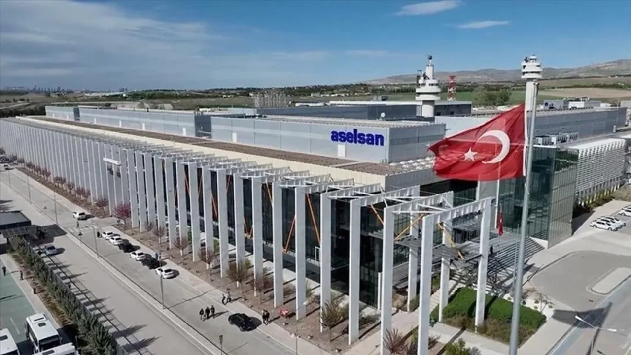 Türkiye'nin uzaydaki varlığını güçlendirecek tarihi adım: 845 milyon dolarlık anlaşma imzalandı