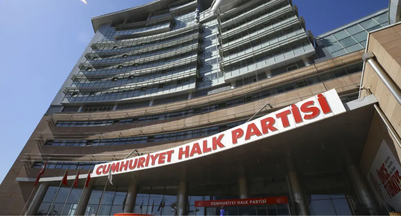 9 VEKİL DİSİPLİNE SEVK EDİLDİ