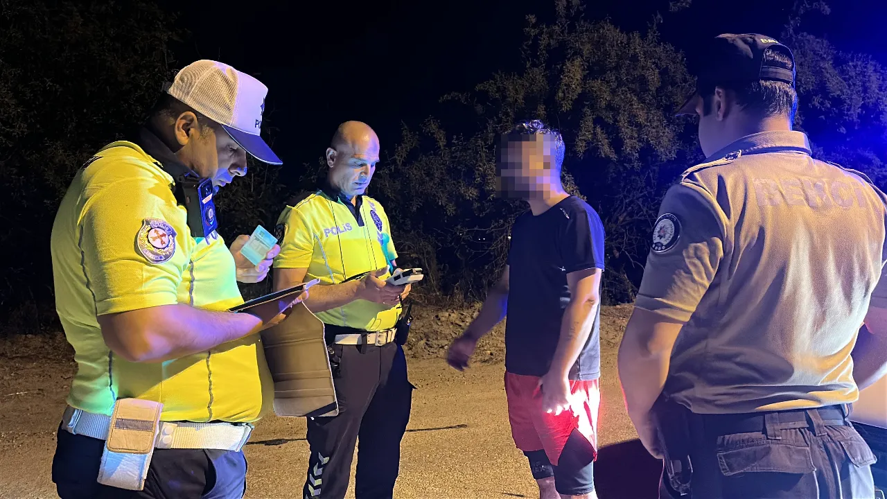Alkollü yakalandı, gazeteciye çıkıştı: 