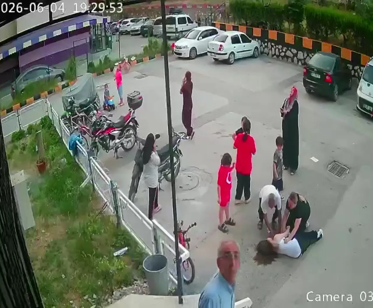 Böyle hayatta kalmış! Adana’da 12.kattan düşen 14 yaşındaki Ecrinin doktoru konuştu: Tente hava yastığı gibi enerjiyi sönümledi