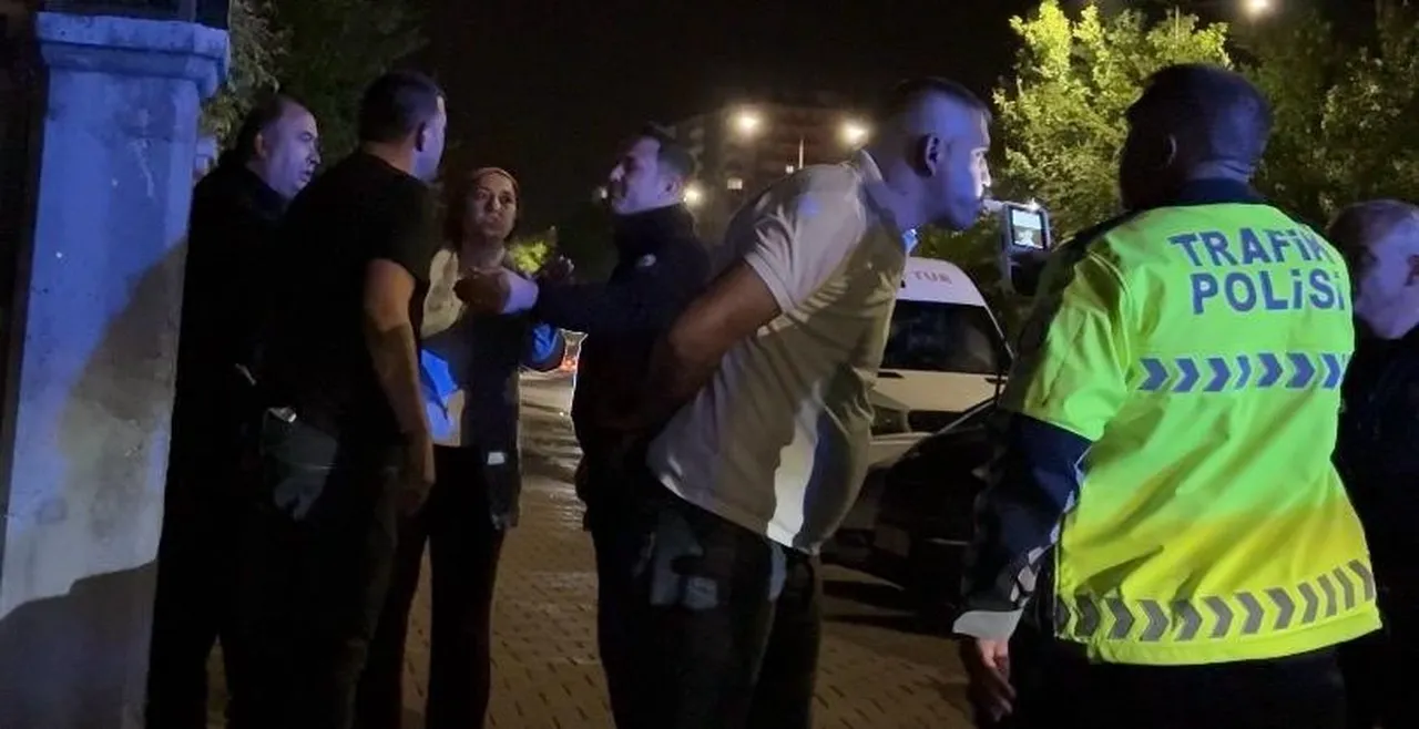 Bu defa alkollü sürücü değil, yolcu zorluk çıkardı!
