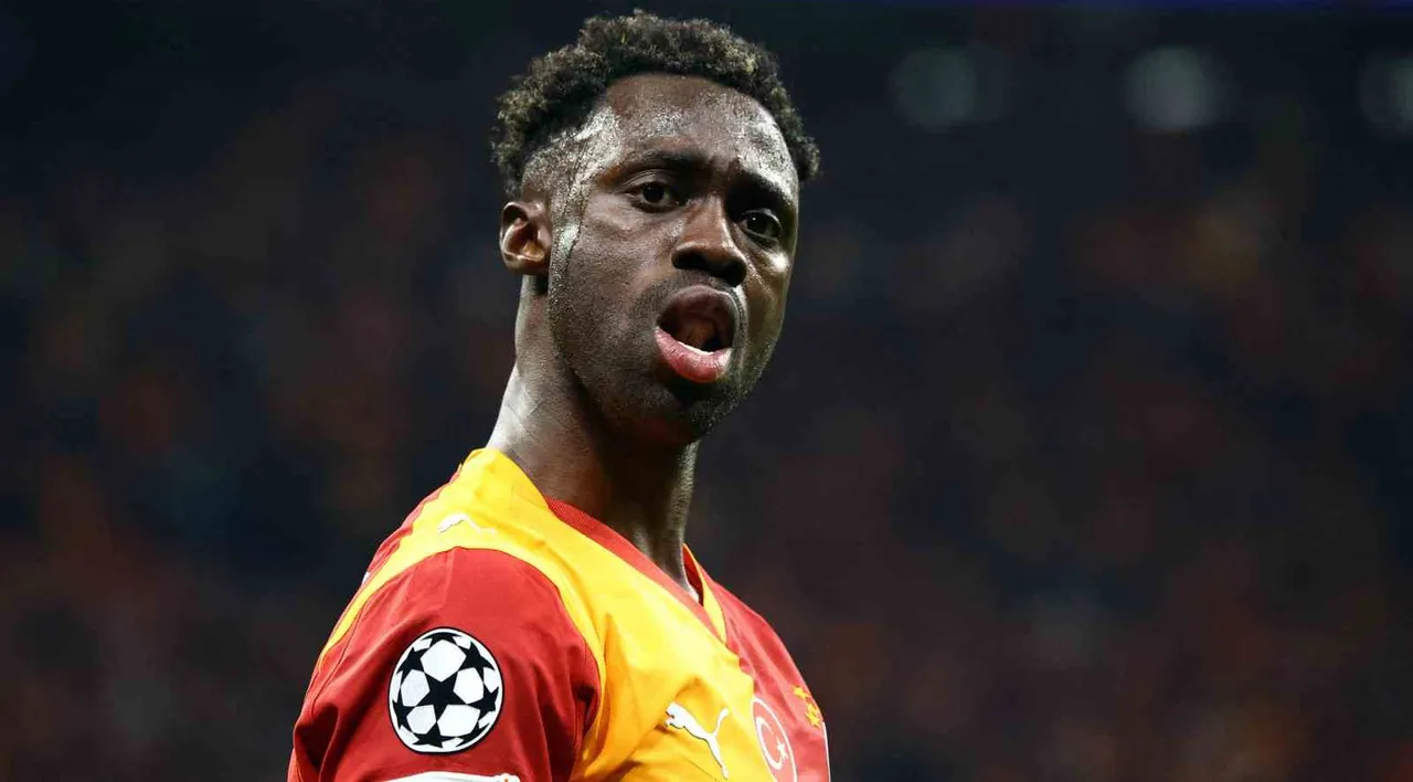 Kolombiyalı oyuncu, bu sezon 45 maçta 3684 dakika süre aldı ve 2 gol attı.