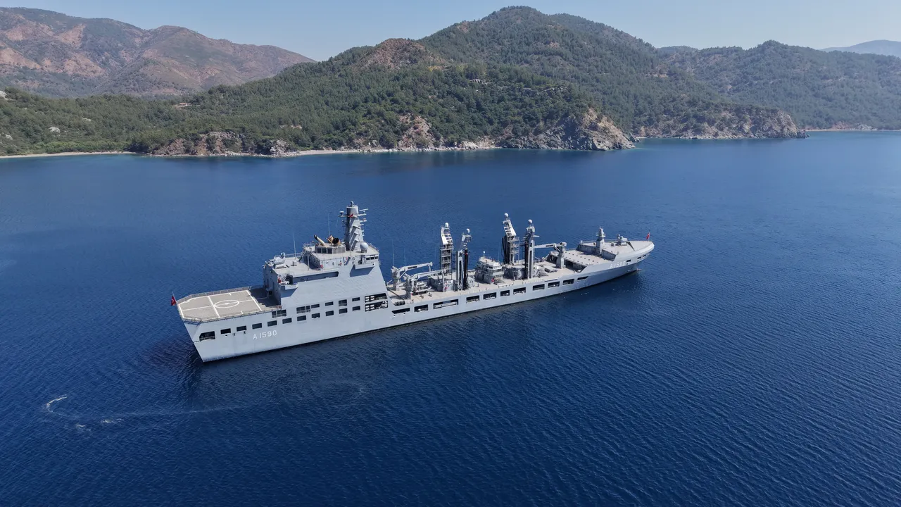 Mavi Vatan'ın yüzen hastanesi! Dev gemide laboratuvardan ameliyathaneye yok yok