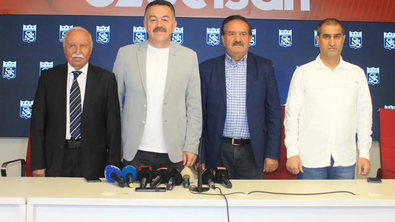 Sivasspor'da başkan adayı bulunamadı: Kongre ertelendi