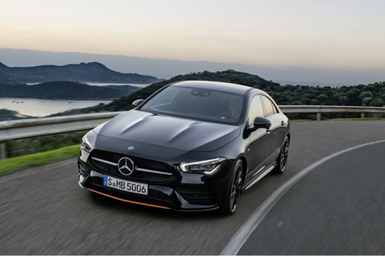Mercedes Benz CLA 200+ AMG