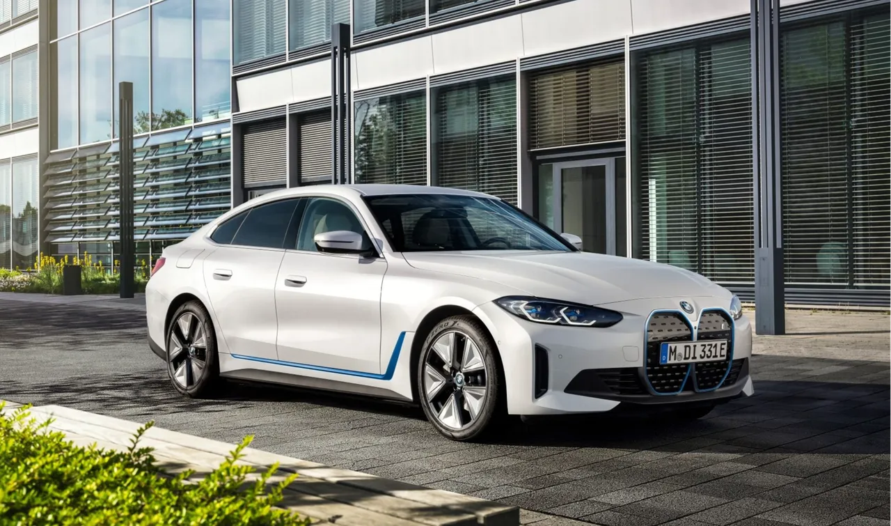 BMW i4 eDrive40