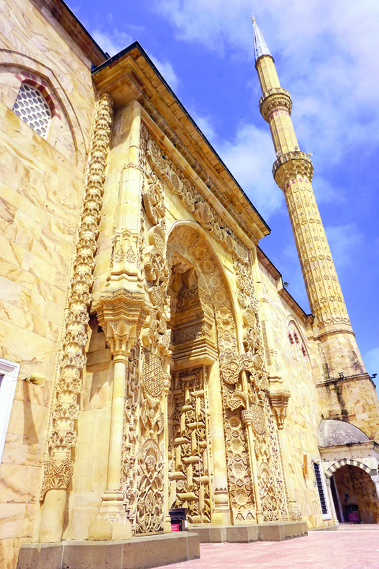 Bulancak'ta bir sanat eseri: Sarayburnu Camii... Hem Selçuklu hem Osmanlı