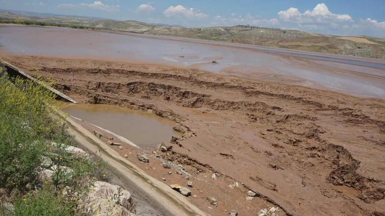 Çorum'da büyük zarar! 150 dönüm arazi sular altında kaldı