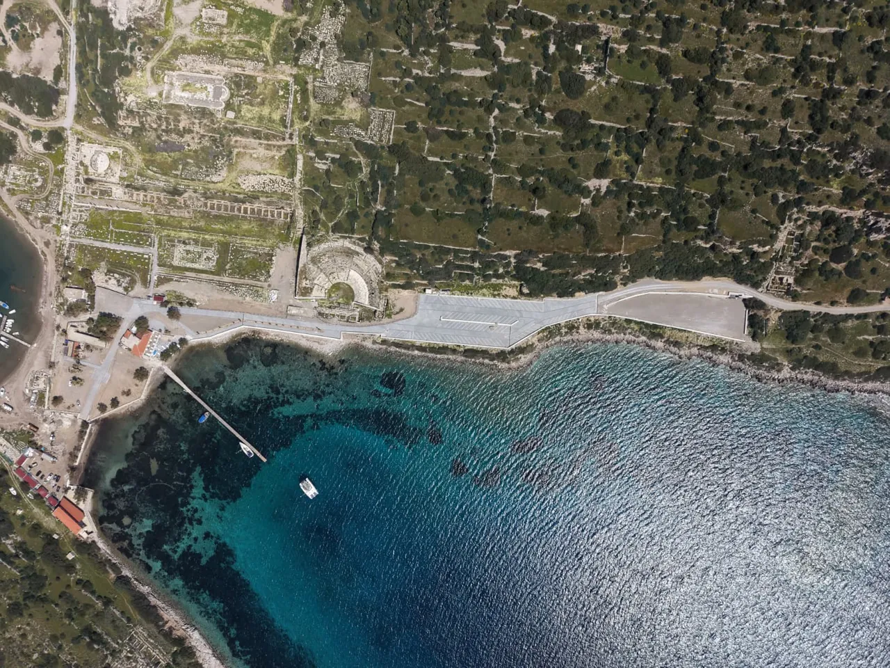 Bakan Ersoy Knidos’a yeni soluk katan düzenlemeleri paylaştı