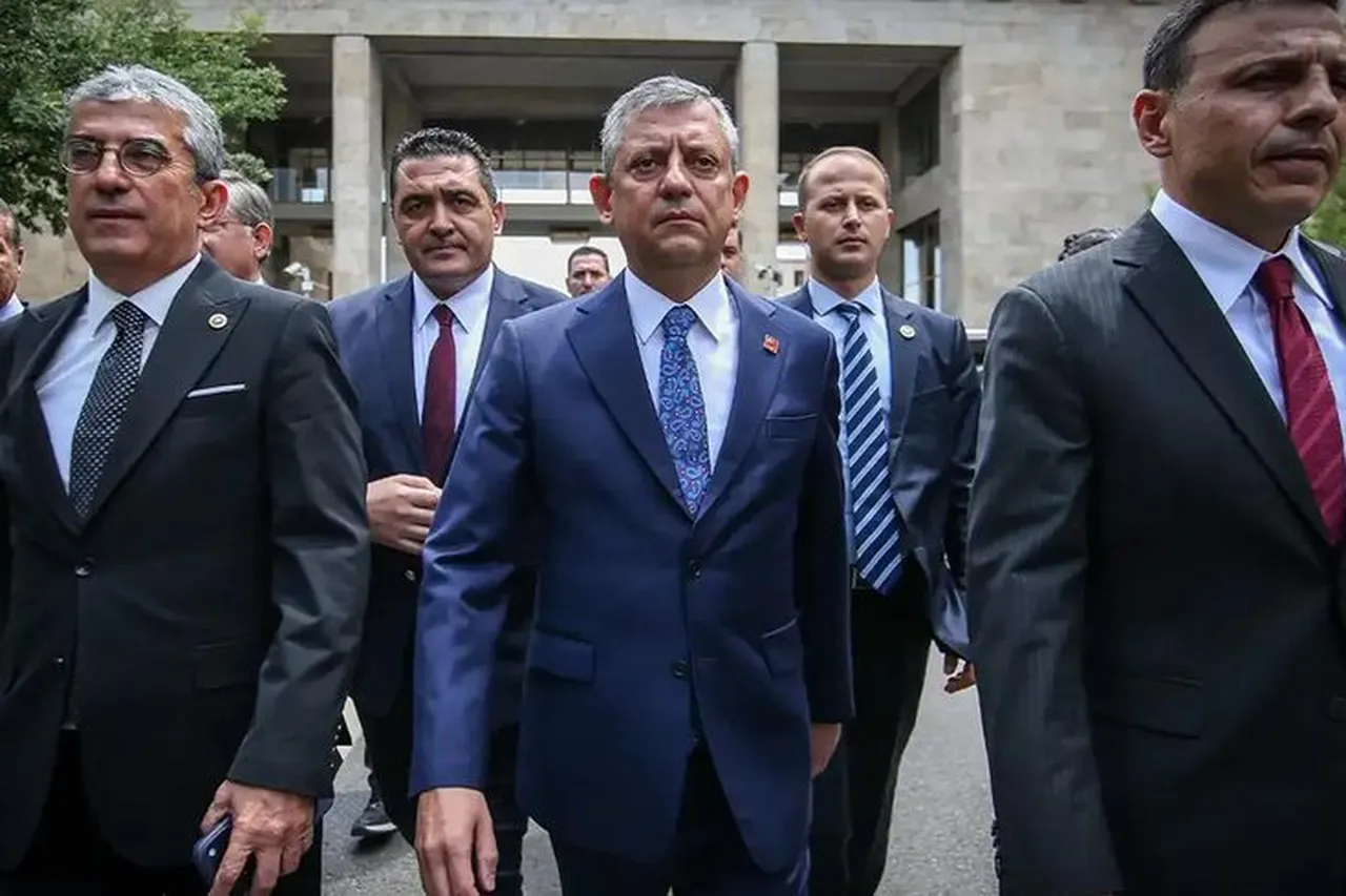 CHP, kurultaya yeni delegelerle gidecek! Olağan Genel Kurul için eylülde düğmeye basılıyor