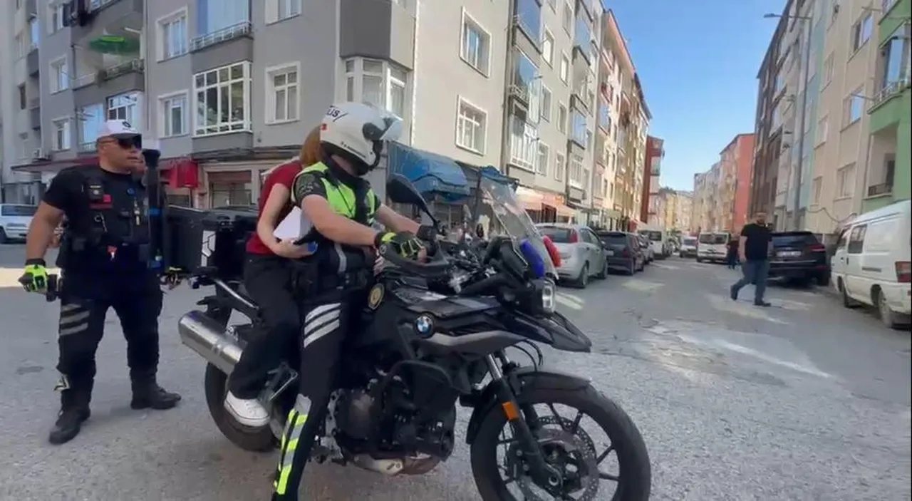 LGS'den tanıdık manzaralar: Kimi kimliğini unuttu kimisi okulu karıştırdı