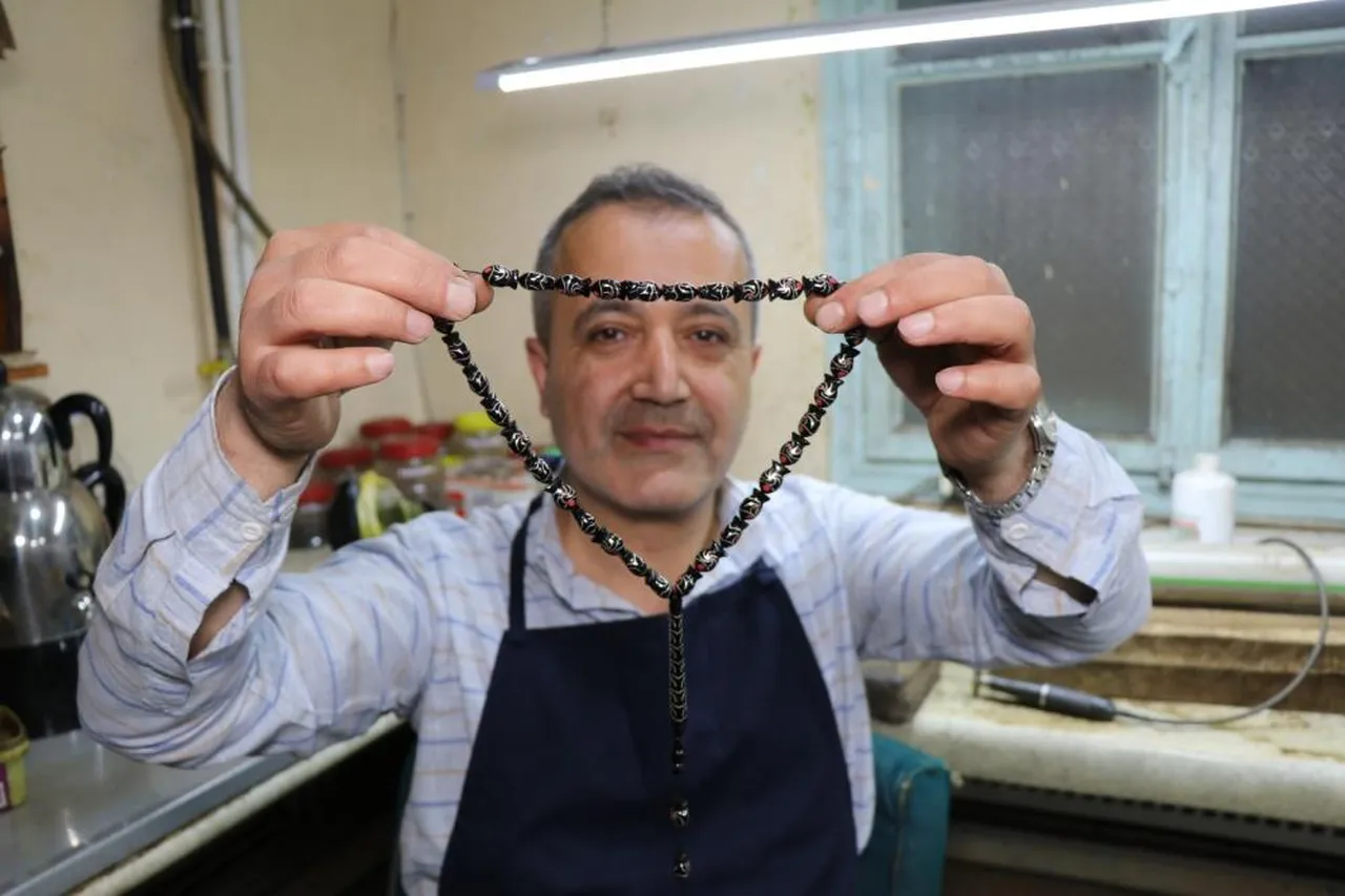 Ne arpa, ne kapsül, ne damla... Bu tespih Türkiye'de tek! Yapması 1 ay sürdü