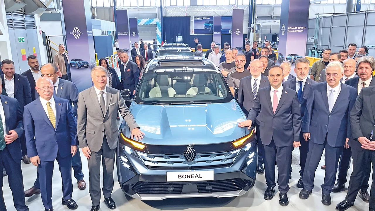 Renault’dan 400 milyon euroluk dev adım: Yerli Boreal banttan indi