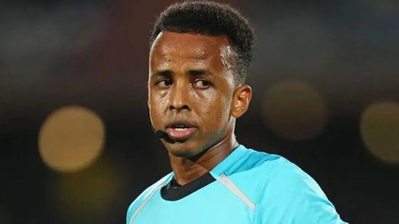 ABD'nin ülkeye sokmadığı Somalili hakeme FIFA tam ücret ödeyecek!