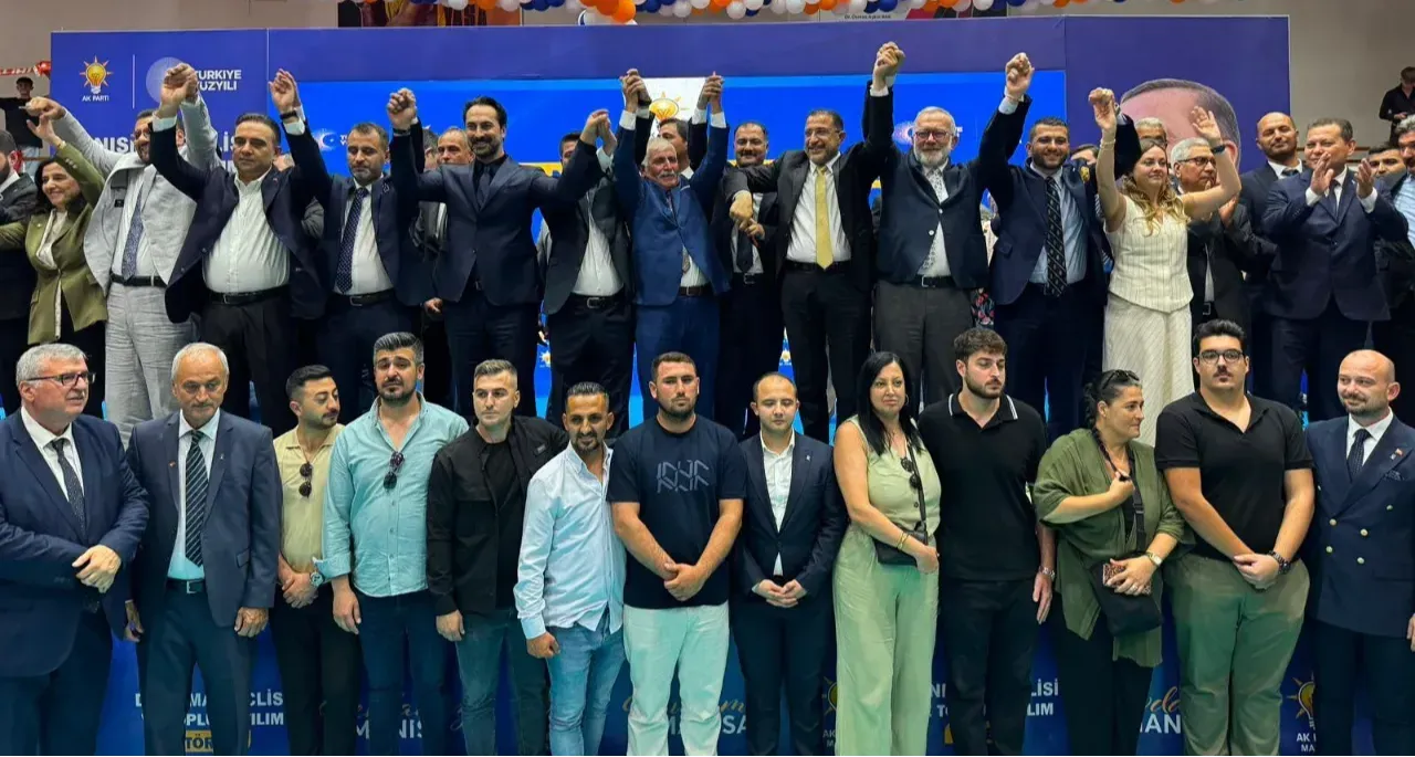 HEPSİNE TEK TEK ROZET TAKILDI