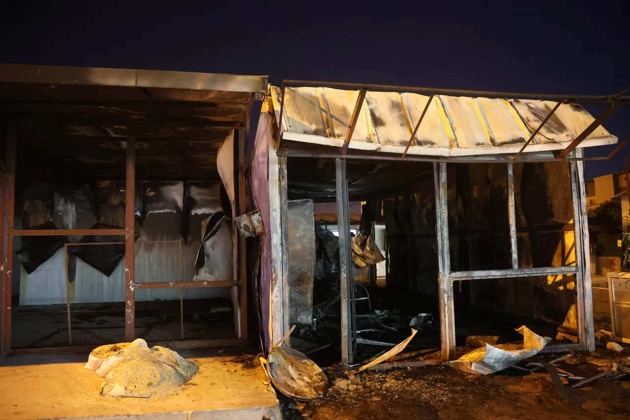 Alev topuna dönen iş yerinde dehşeti yaşadı! Elleri, yüzü yanan esnaf korku dolu anları anlattı: Suratıma bir cisim patladı