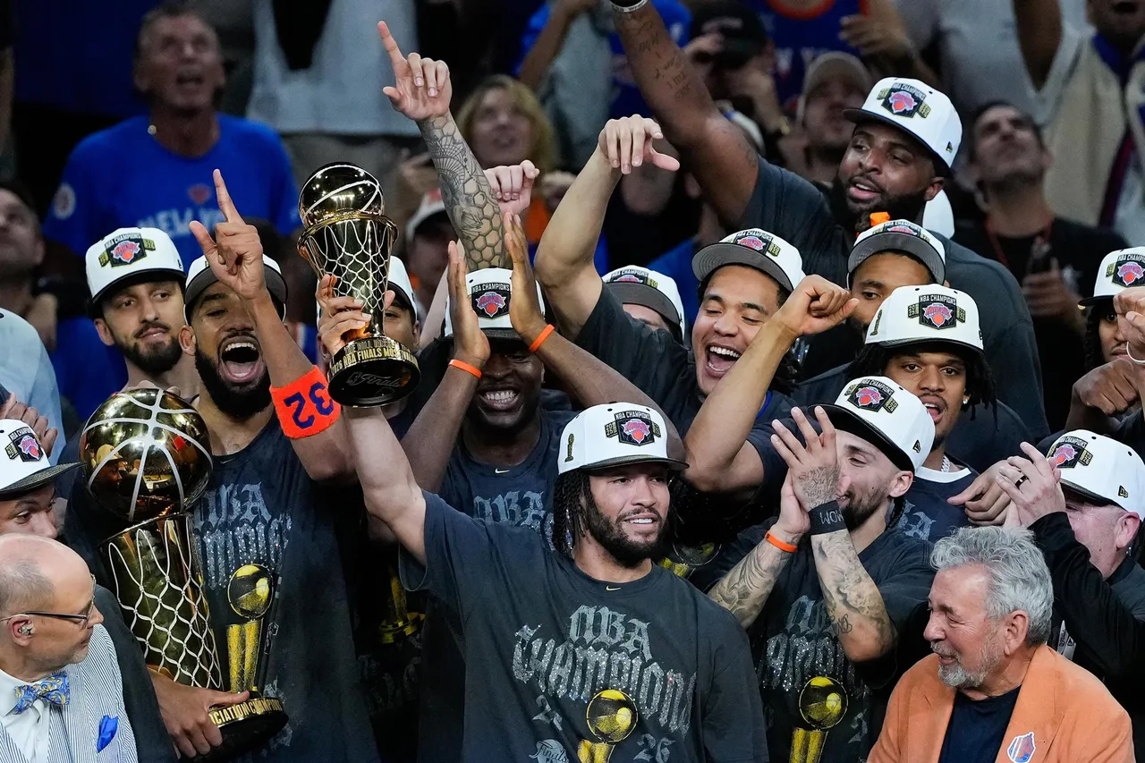 New York Knicks 53 yıl sonra NBA'de üçüncü şampiyonluğunu elde etti