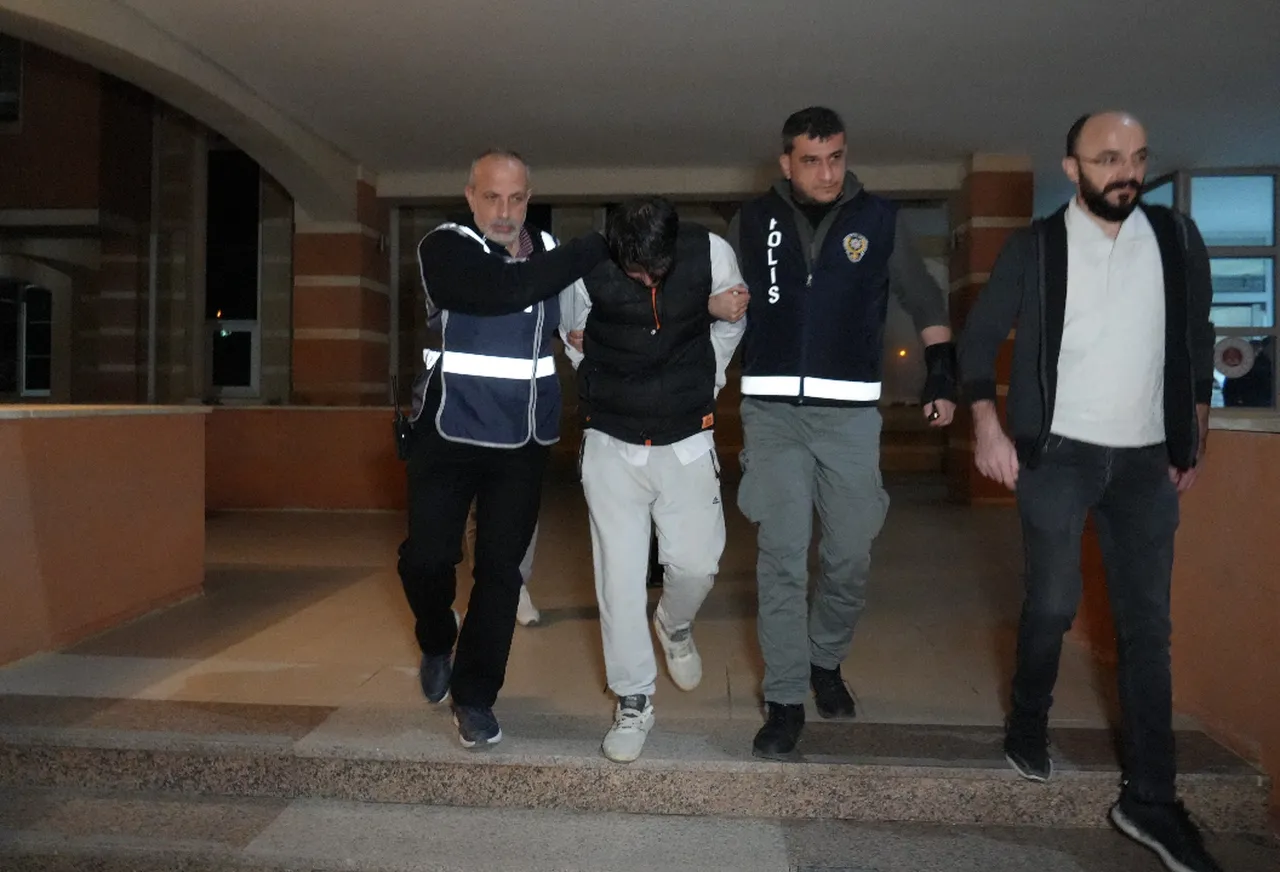 8 aylık hamile eşini öldürüp 10 gün cesediyle yaşadı! Cezası belli oldu