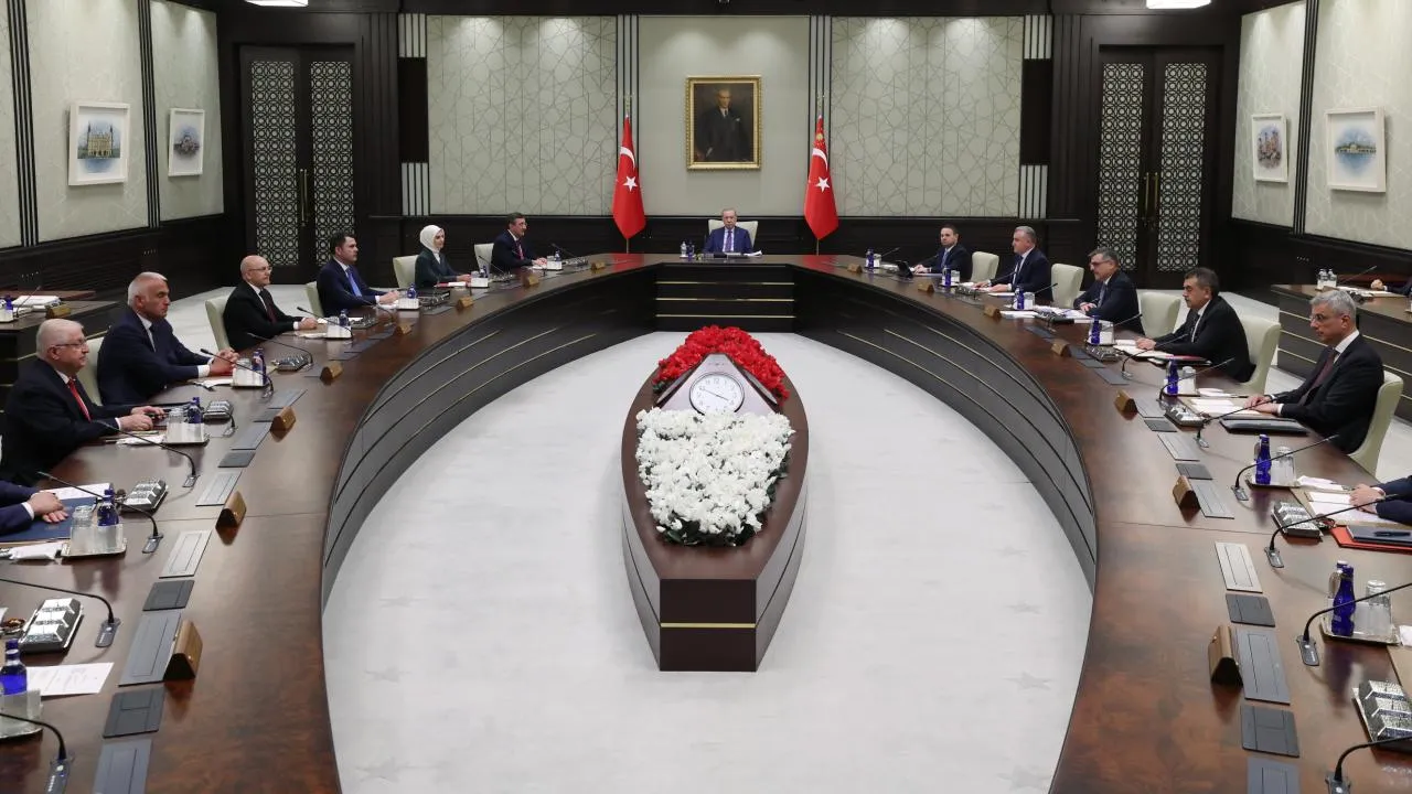 Kabine'nin gündeminde önemli başlıklar var: NATO ve Terörsüz Türkiye