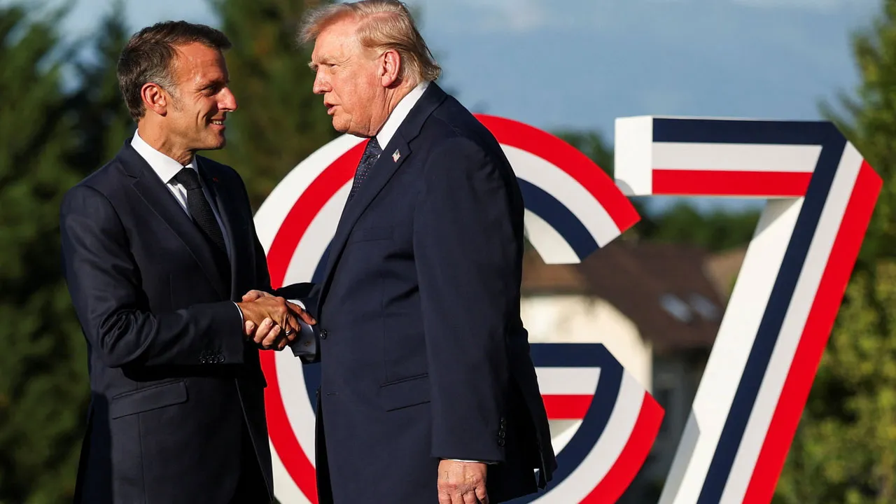 Macron'dan Hürmüz hamlesi! Askeri güç göndermeyi teklif etti