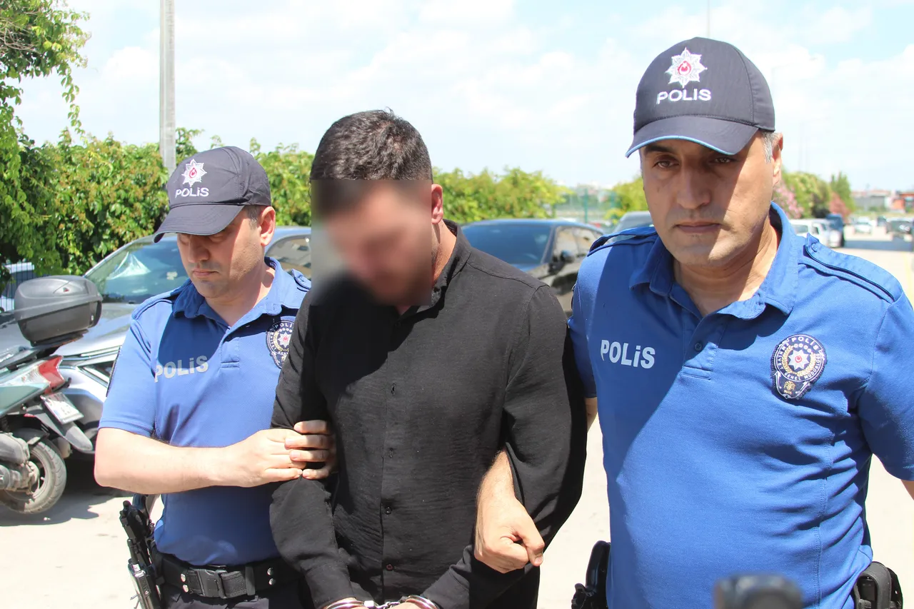 Eğlence mekanında dehşet! Çalışan kadını rahatsız etti, 2 kişiyi vurdu